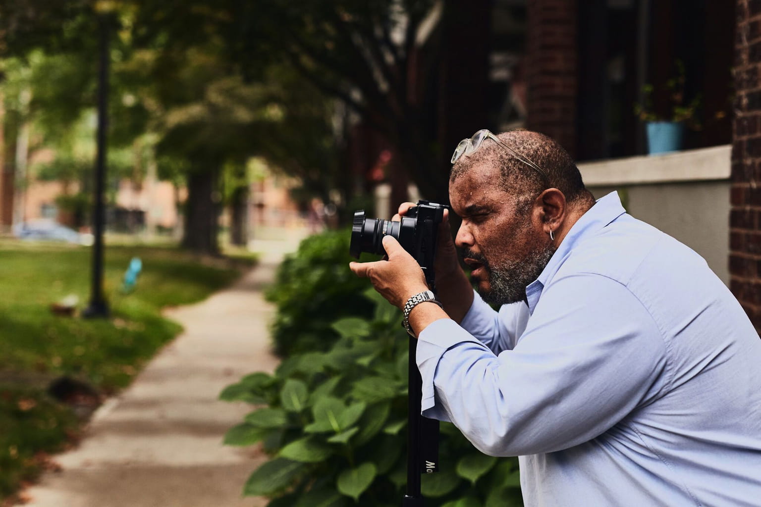 Dawoud Bey working in Celeveland, OH
Photo © Mike Majewski/Front Triennial