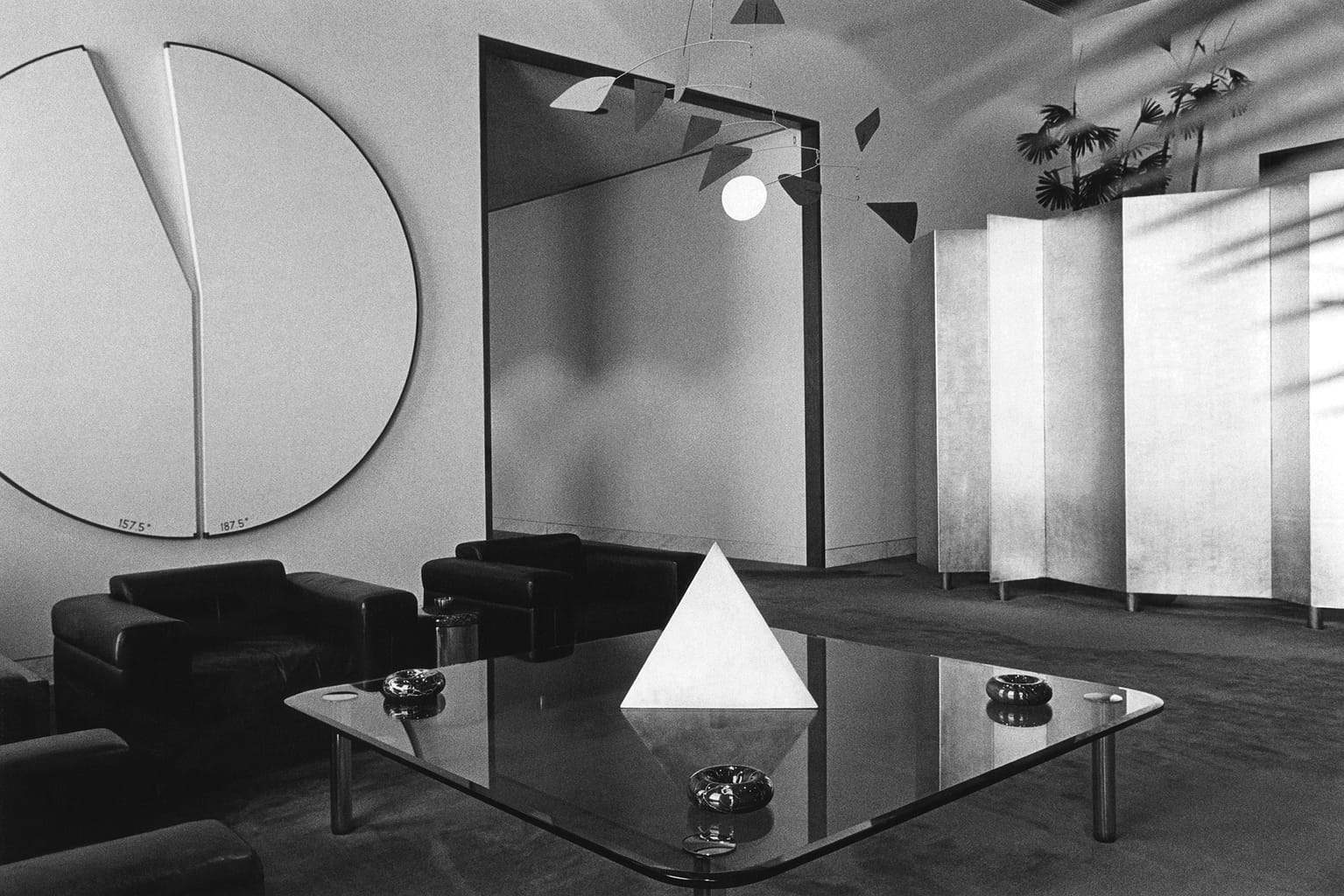 Atlantic Richfield Company (ARCO) (from the Los Angeles Documentary Project)
