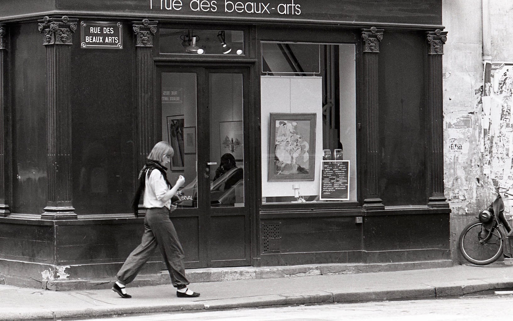 Lady of Fashion, Paris