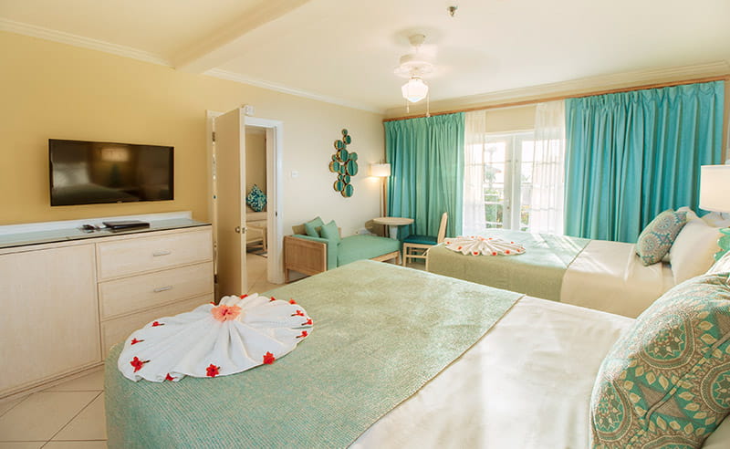 <div class="theme-style-text2" style="text-align:center;"><span style="color:hsl(0,0%,0%);">Deluxe Beach Front Double</span></div>