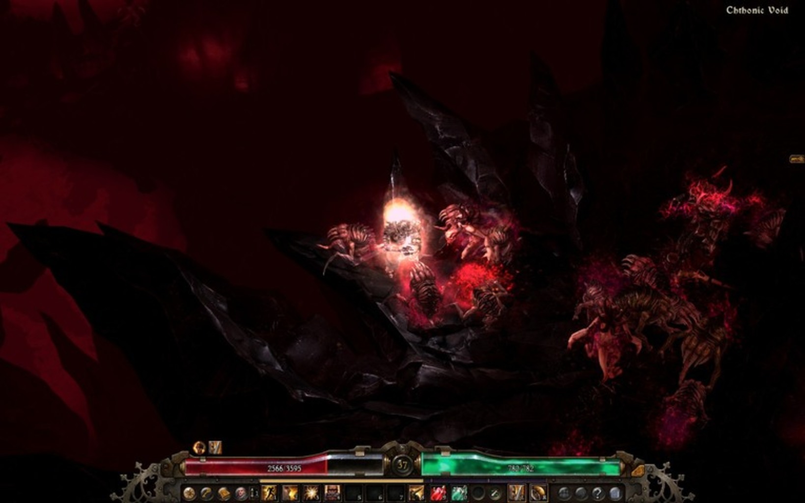 Plot is there if you want it though, in the occasional lore text and conversations with friends and villains.