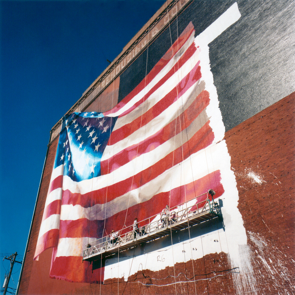<em>Delaware Avenue, Philadelphia, PA,</em> 2001