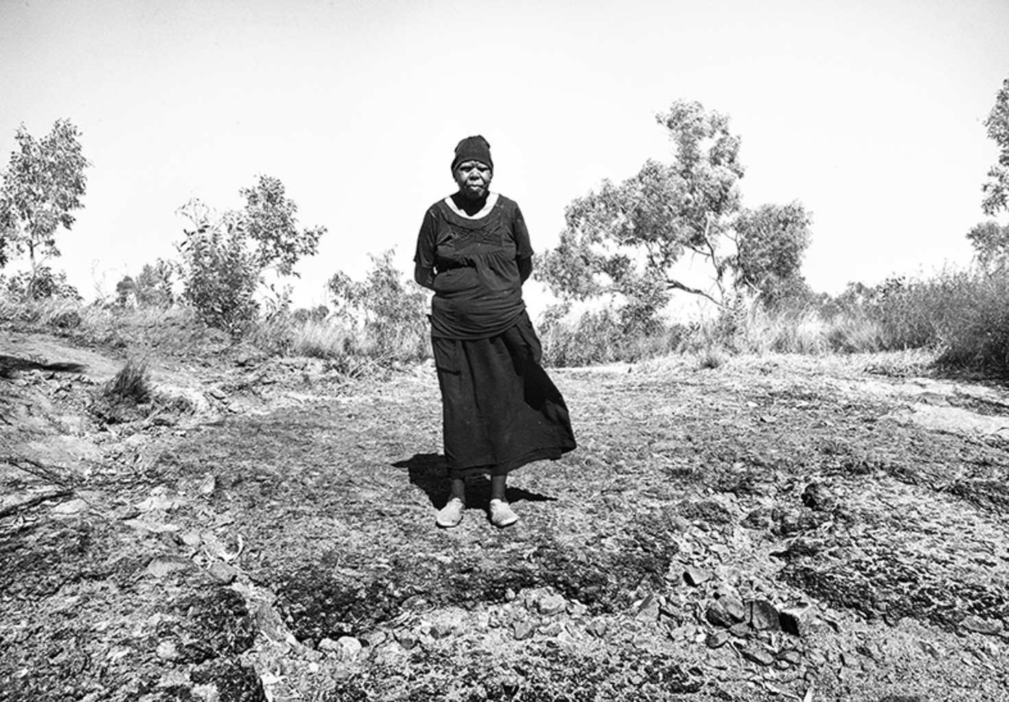 Beth Nungarrayi at Jdbrille Waterhole (Jdbrille Waterhole, Tanami Desert NT, June 2015)