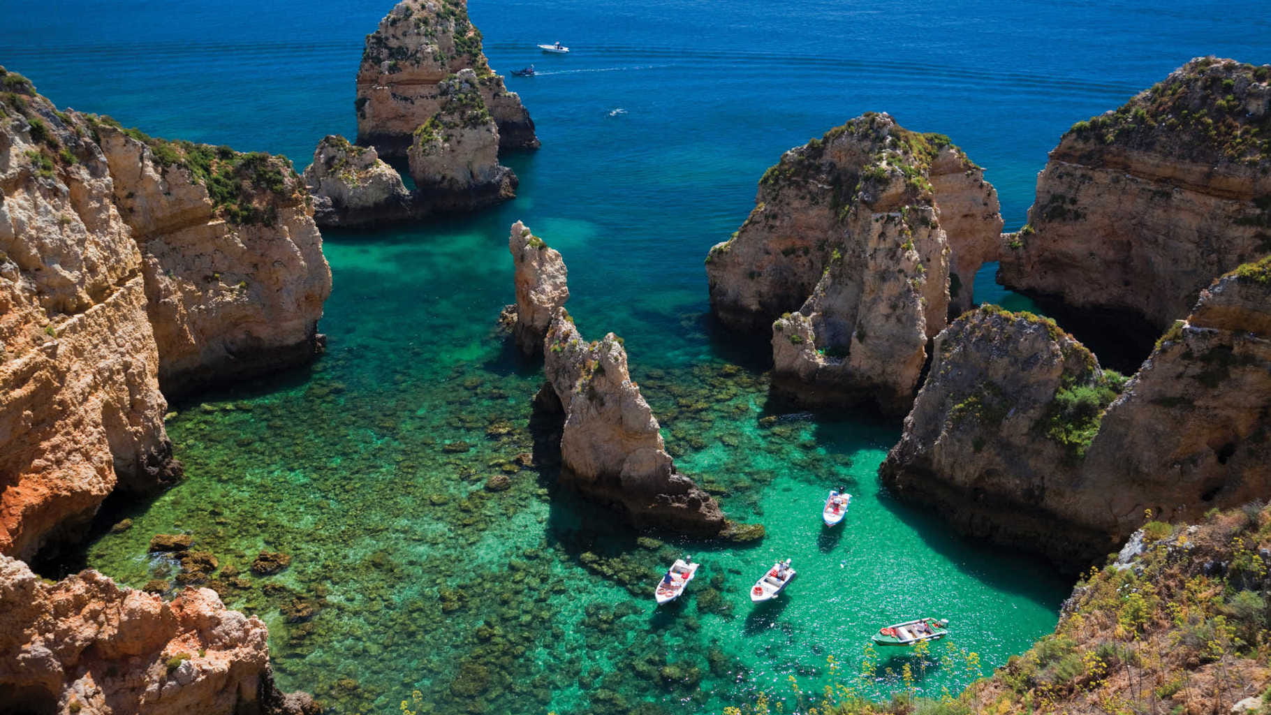 “Neque porro quisquam est qui dolorem ipsum quia dolor sit amet, consectetur, adipisci velit…”